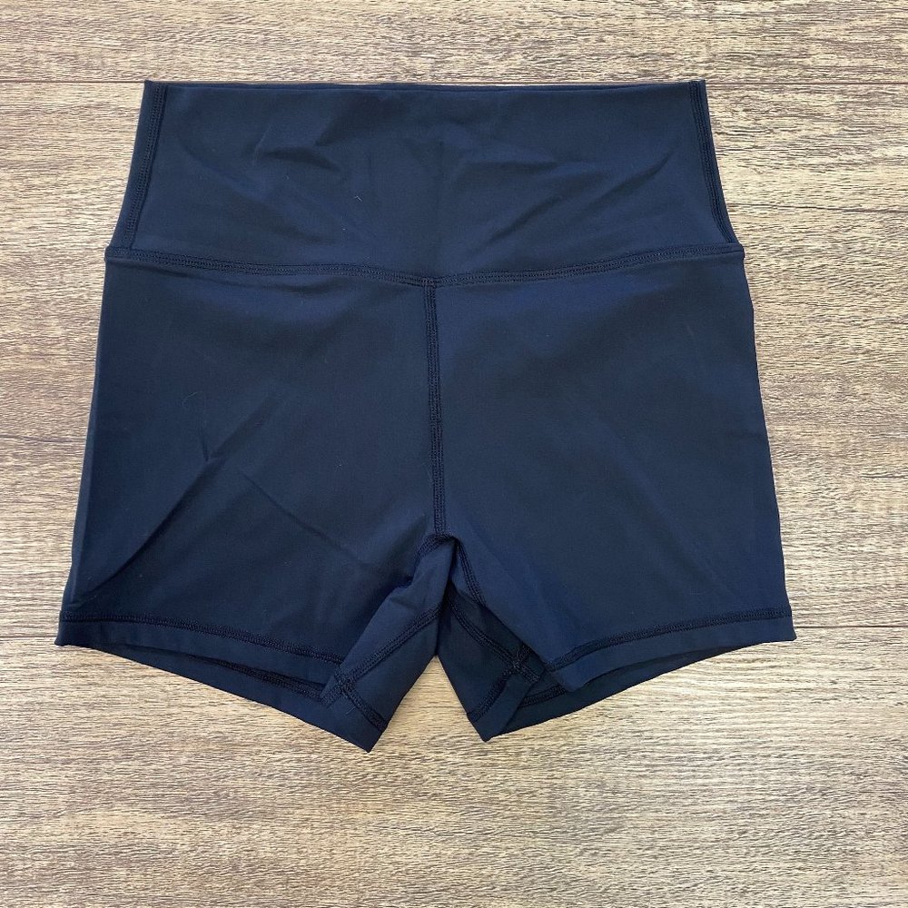 Effortless Classic Shorts- Black
